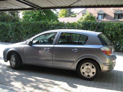OPEL ASTRA 1,8 lt Enjoy automatique 2005 