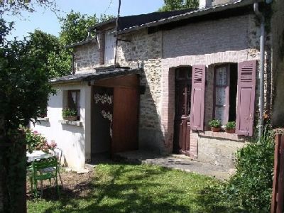Maisonnette � la campagne