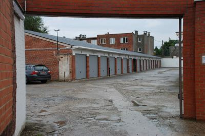 Garages � louer pour voiture ou garde meuble