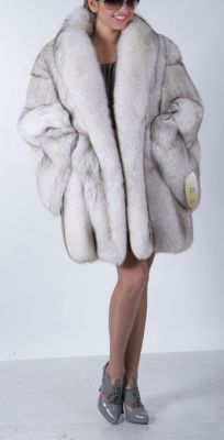 Manteau de fourrure en renard bleu