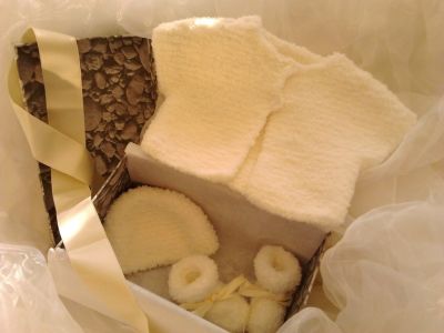 Tricot fait main : pack cadeau ou coffret cadeau b�b� 