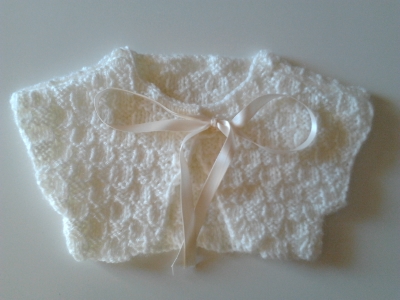 Tricots et layettes b�b� enti�rement fait-main 