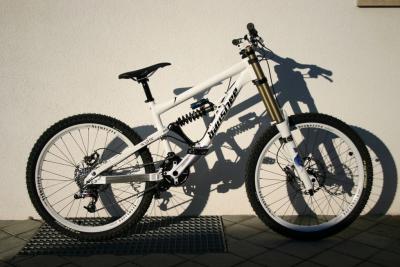 Banshee Scythe DH + kit pro
