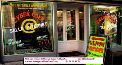 adhesif sur vitrine auto panneaux