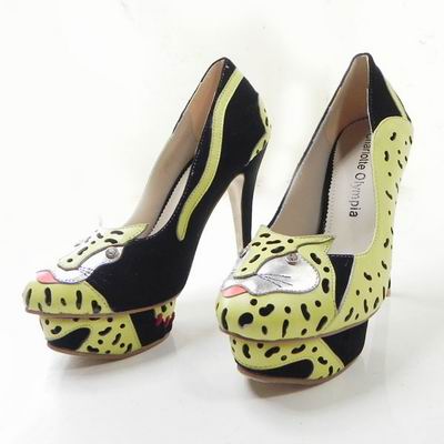 for sale women fashion shoes: lv chanel gucii ugg
