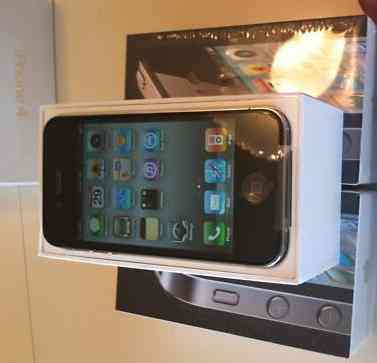 Apple iphone 4G Black 32GB -New + Jailbroken + Warranty