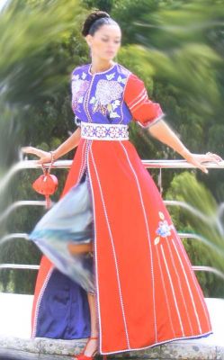 Caftan de haute cr�ation sur mesure et dans moins de deux semaines