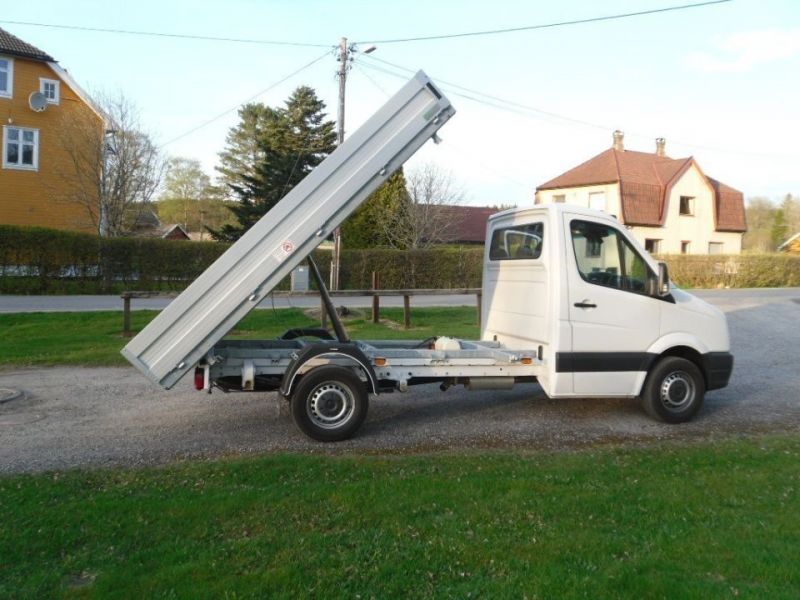 JE DONNE MA Volkswagen Crafter 35 avec trois bennes	