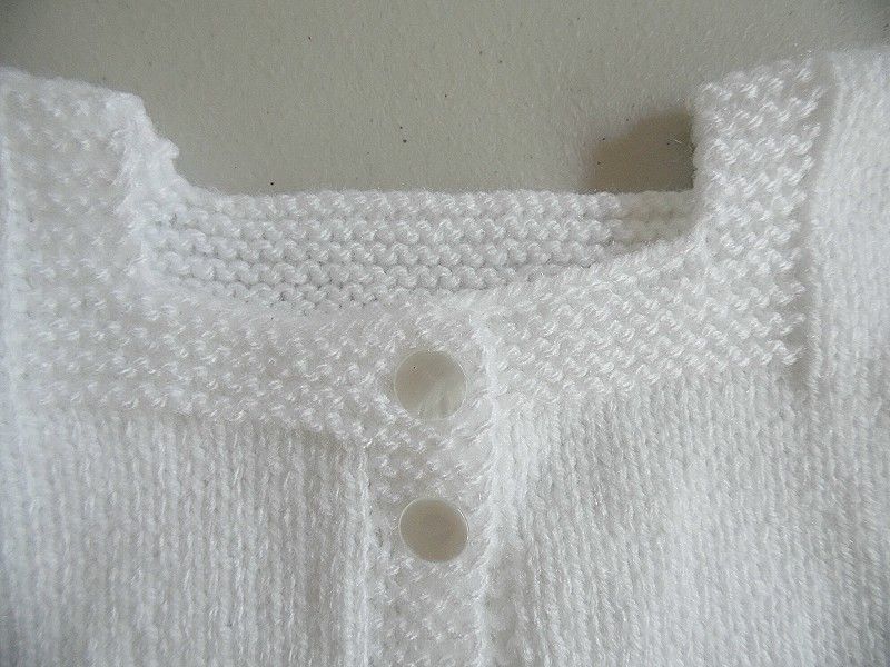 Tricot laine bébé gilet fait main