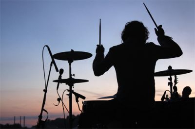 professeur de batterie donne cours 