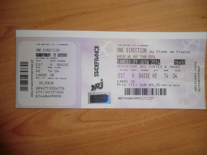 Place one direction au STF le 21/06/2014  carre or 