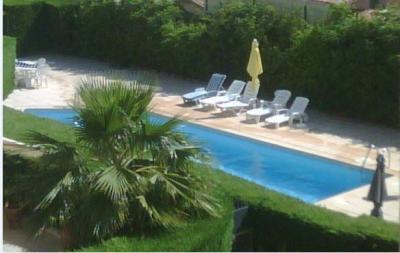 BEL APPARTEMENT (3, 4 P) STANDING  A CANNES ( PACA)