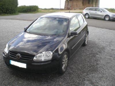 VOLKSWAGEN Golf 5 TDI 105 TREND 3P