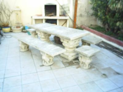 SALON DE JARDIN EN PIERRE