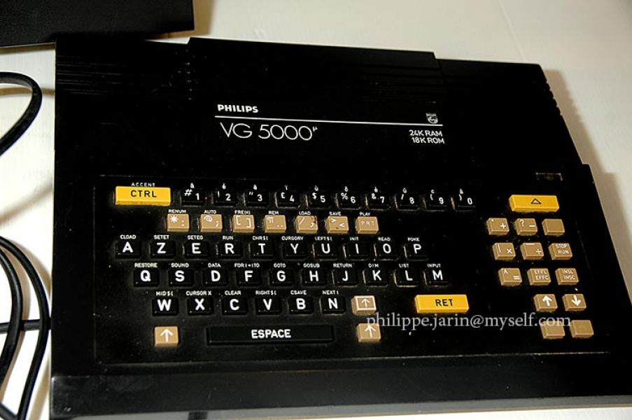 Ordinateur Philips VG 5000 /19 (Rare collector)
