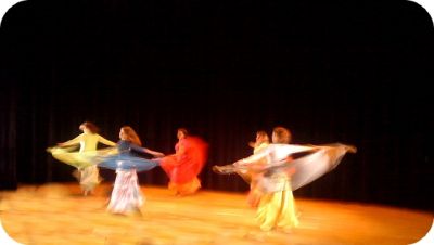 COURS & STAGES  DE DANSE ORIENTALE