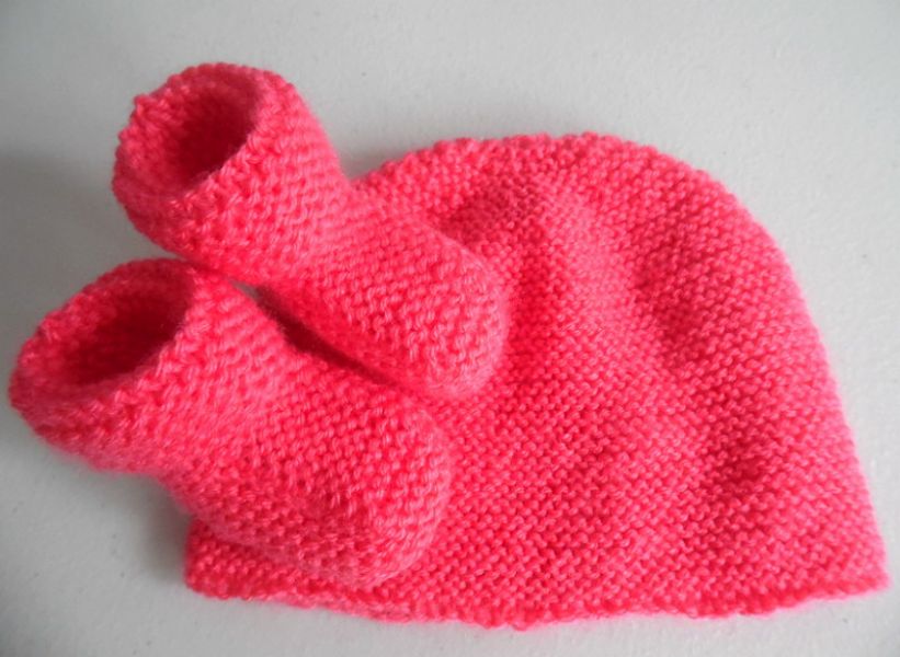  Tricot bb laine fait main ensemble grenadine