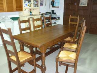 Vends table et chaises