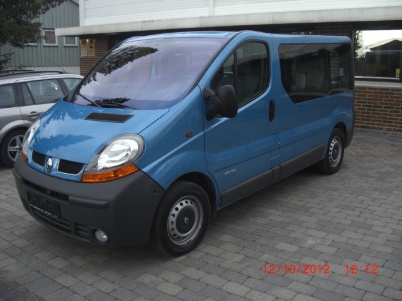 Renault Trafic 9 places