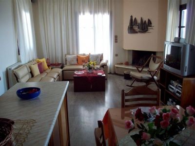 Greece Cyclades island of Milos area Tripiti Village   rent apartment 