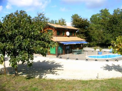 CHALET FINLANDAIS AVEC PISCINE PRIVEE SANS VIS A VIS