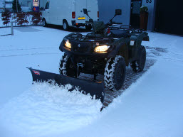 Quad 500CC Kazuma avec un chasse-neige