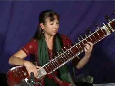 Cours de sitar débutant avec le DVD de Brigitte Menon-Sitar Tuteur
