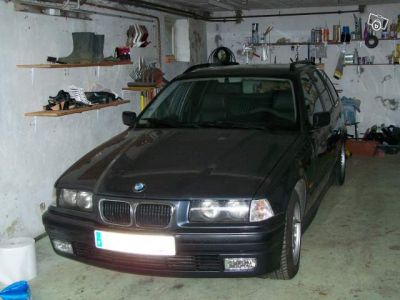 BMW 325tds touring cuir/185000km + factures, CT OK