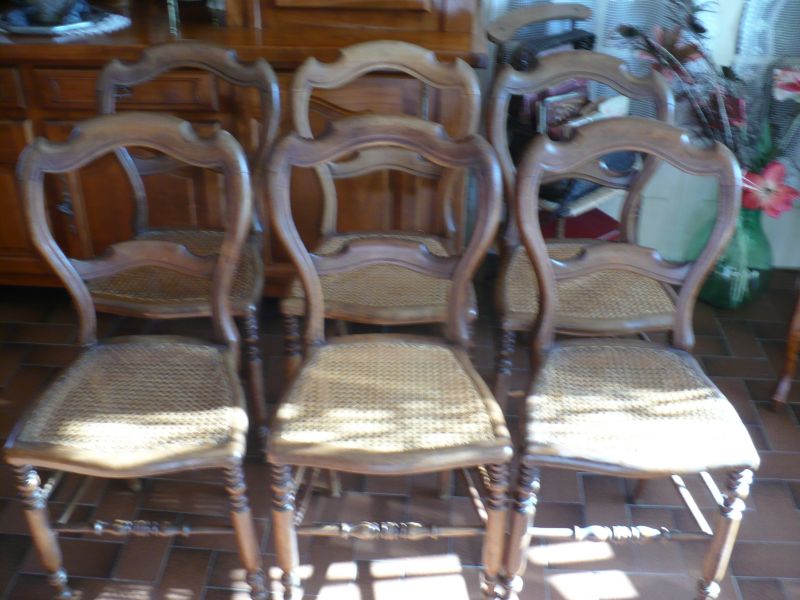 6 : Chaises cannées de salon , d' époque de 1920. 