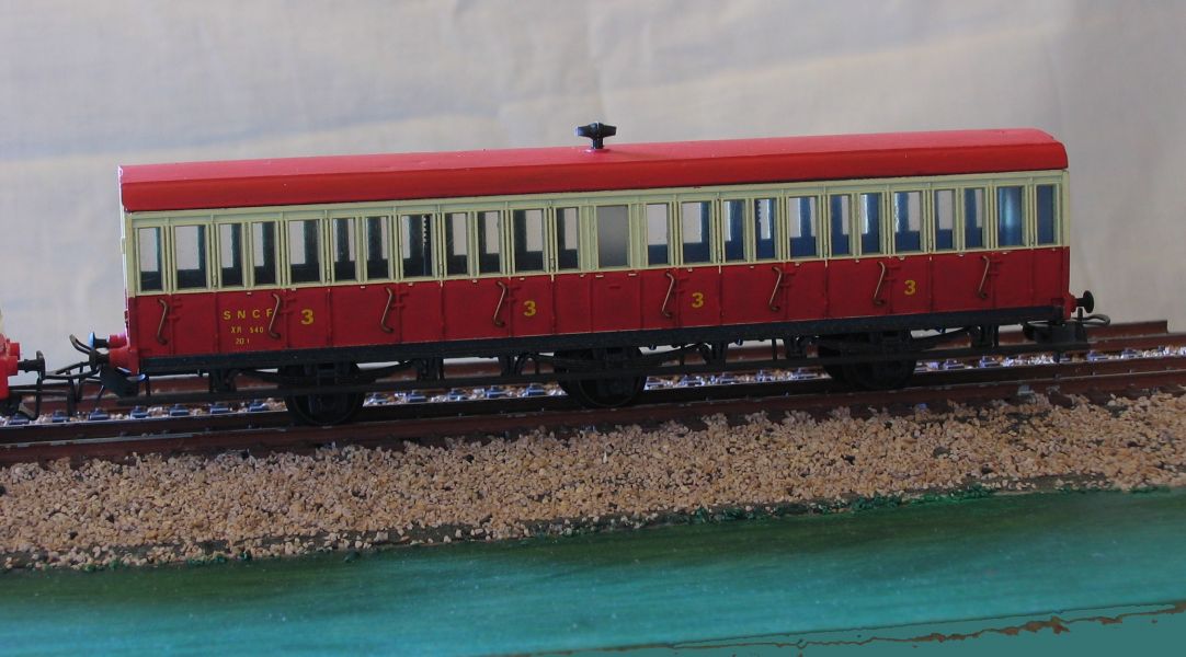 Remorque dautorail marque MMM-RG  3 essieux 